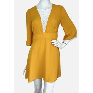 WYLDR Dress Size Small Yellow Boho Fit Flare Lace Up Trim Flared 3/4 Sleeve Zip